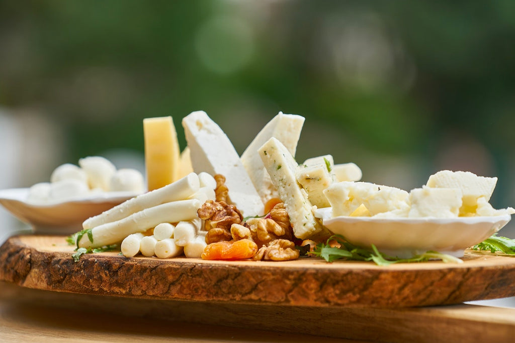 Plateau de fromage ou de charcuterie : lequel choisir ?